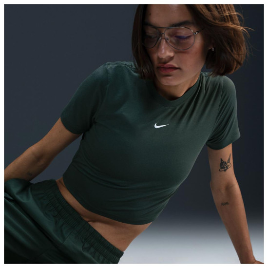 Nike Γυναικεία κοντομάνικη μπλούζα Sportswear Essential